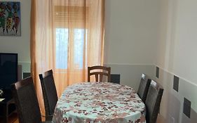 T2 2 Bedroom Flat In Arroios